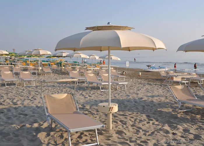 Hotell Mocambo Centralissimo Al Mare