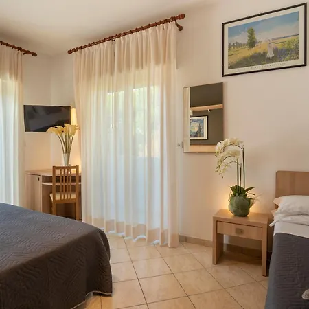 Mocambo Centralissimo Al Mare