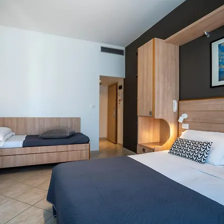 Hotel Mocambo Centralissimo Al Mare Riccione