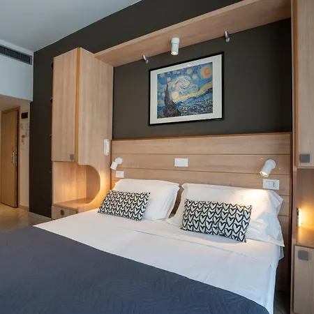 Hotel Mocambo Centralissimo Al Mare