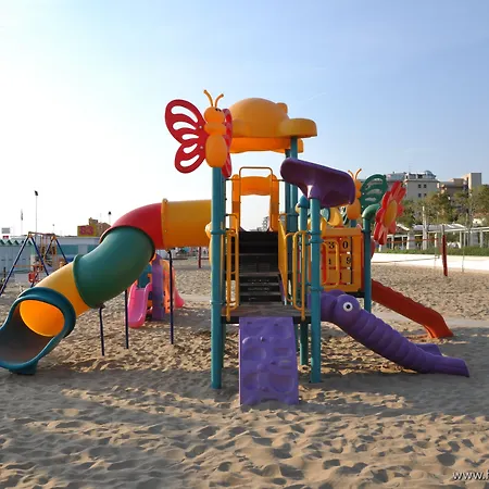 Mocambo Centralissimo Al Mare 3* Riccione