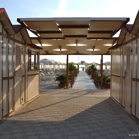 Mocambo Centralissimo Al Mare Hotell 3*