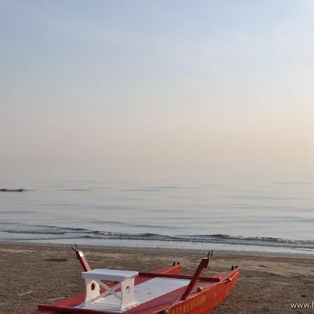 Mocambo Centralissimo Al Mare 3*