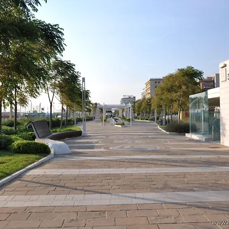 Mocambo Centralissimo Al Mare Hotell 3*