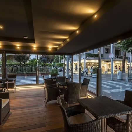 Mocambo Centralissimo Al Mare 3*