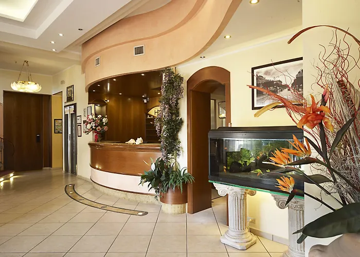 Mocambo Centralissimo Al Mare 호텔 리치오네