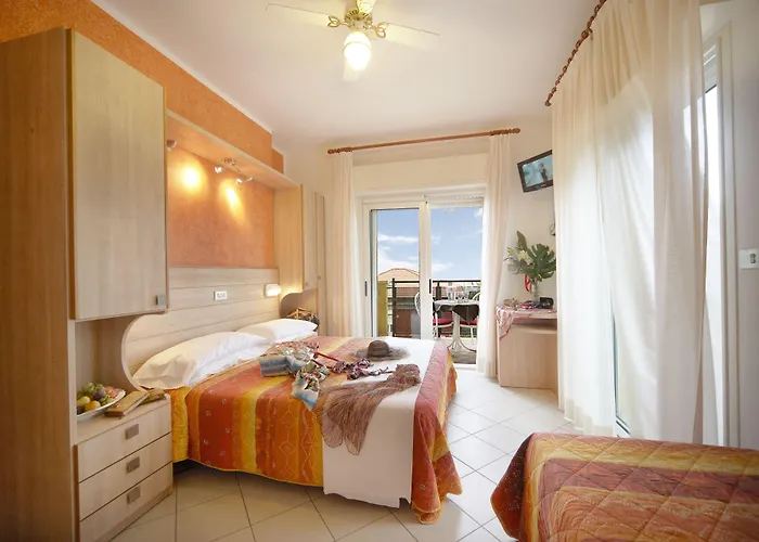 Mocambo Centralissimo Al Mare Hotel